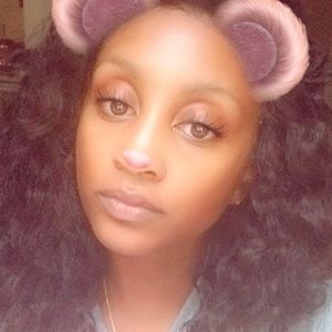 Meet your Posher, Tiffany